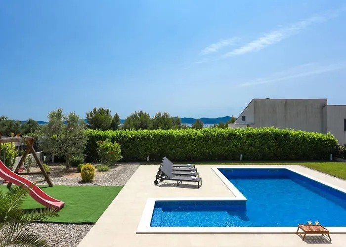 Sunlight Zadarvillas וילה *